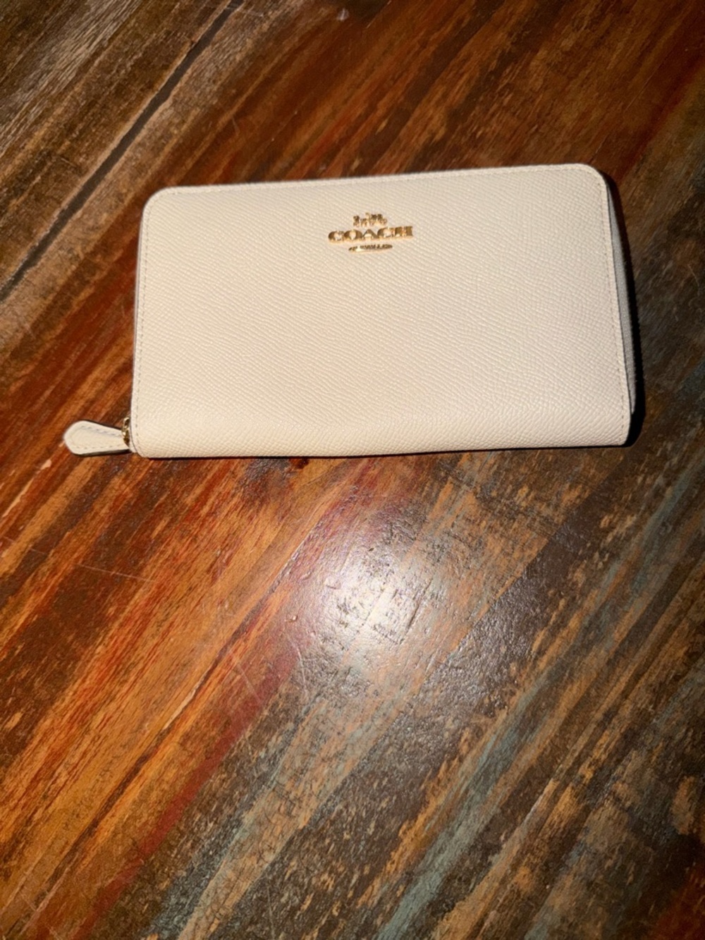 Coach Zip Wallet in Cream with Gold Logo